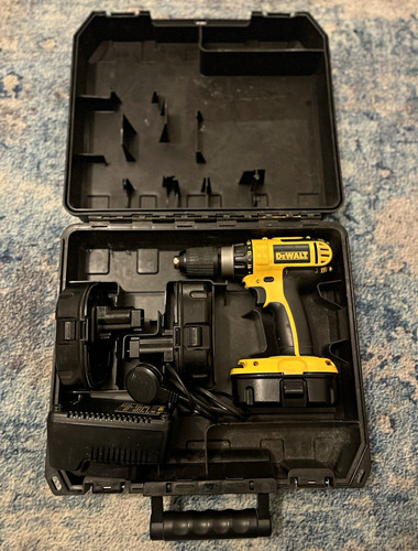 Dewalt cordless drill - dewalt,